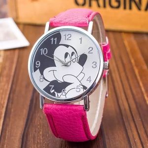 NEW women’s Mickey Mouse quartz watch